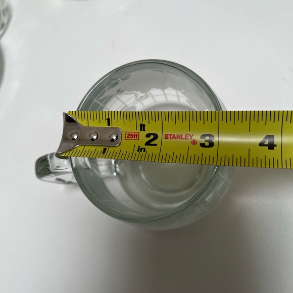 Vintage glass coffee mugs with etched world map. Set of 4 - Picture 6 of 6